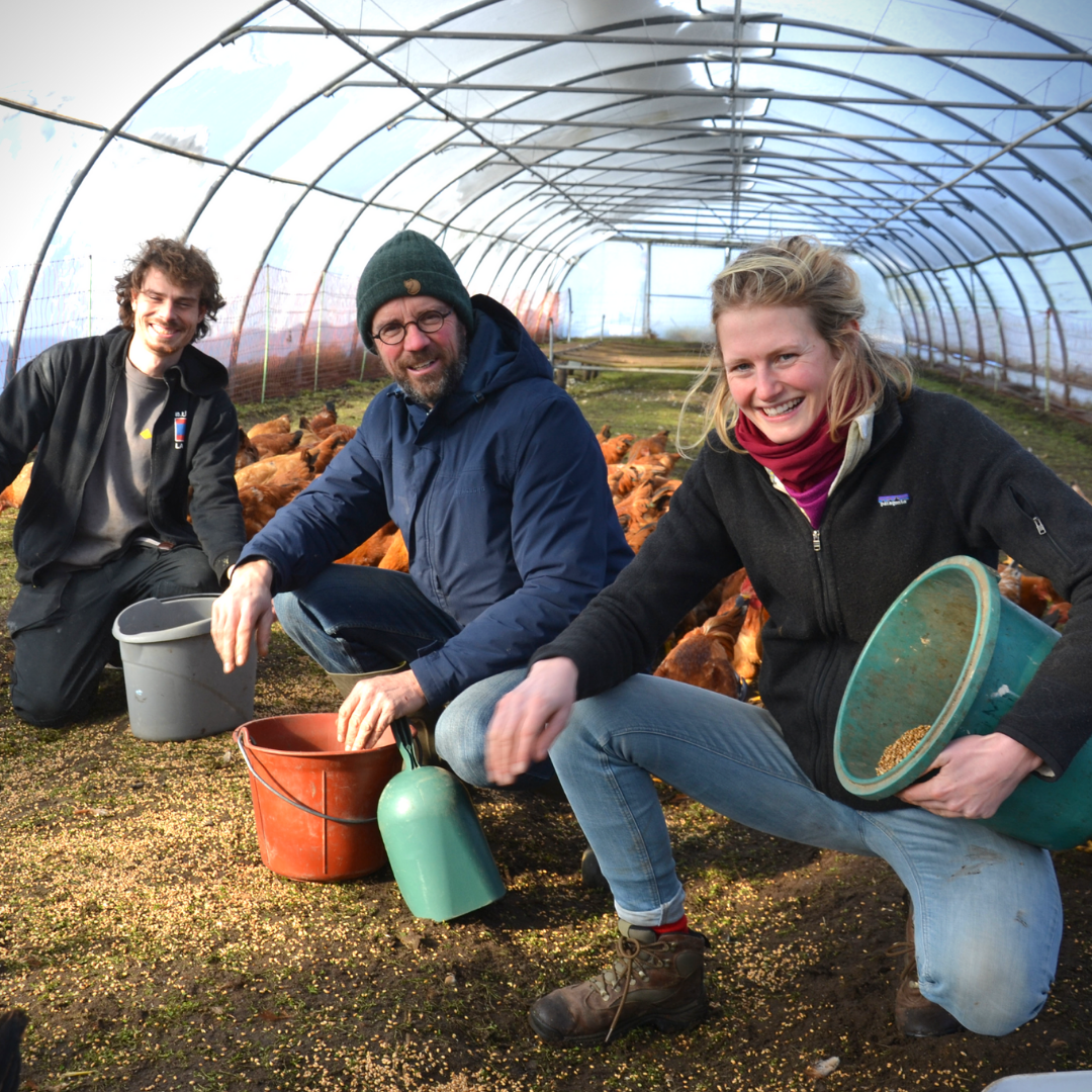 Boeren in serre bij De Wassende Maan