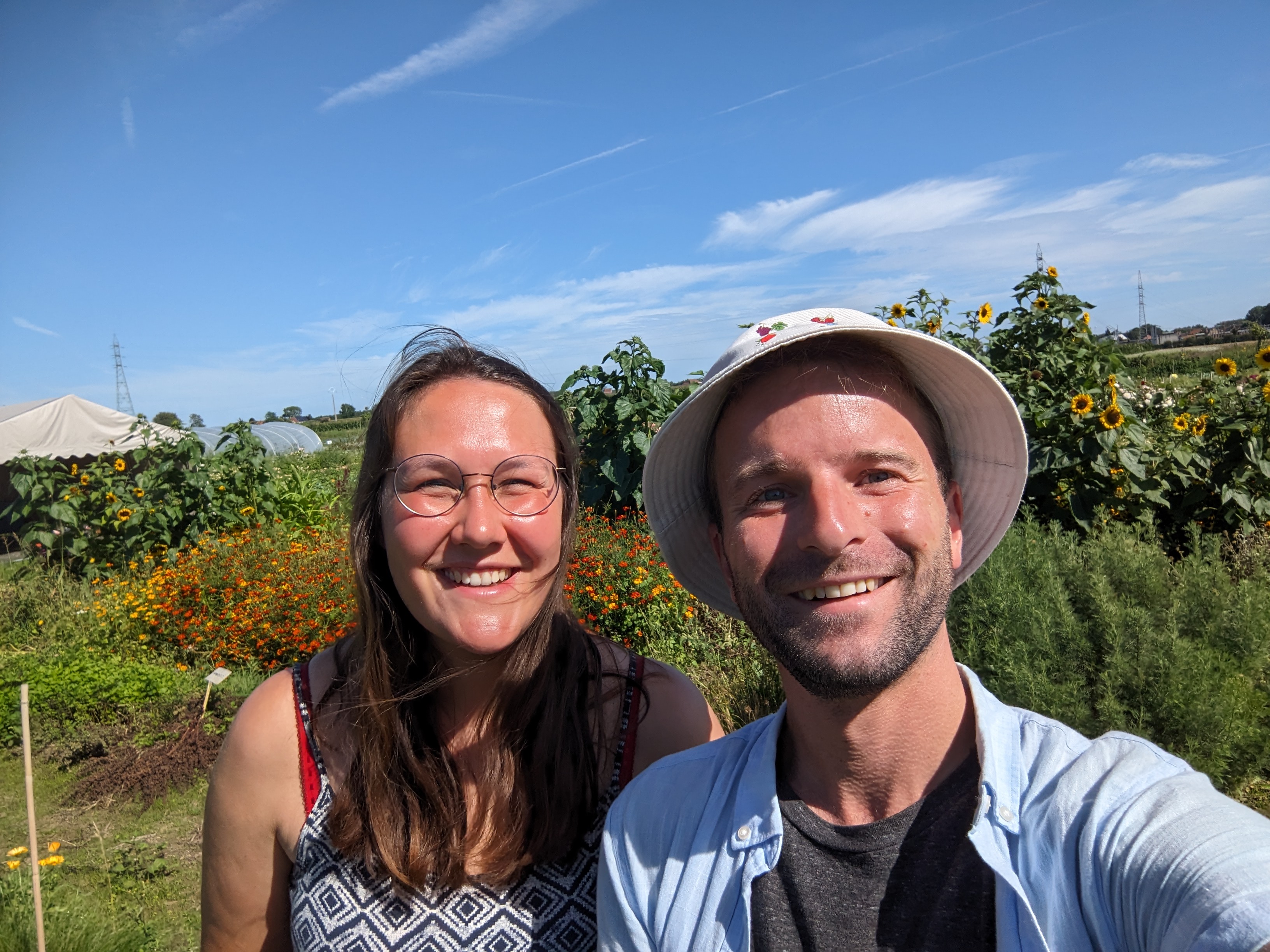 Jutta en haar promotor Maxime Eeraerts aan het werk