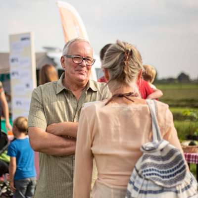 Vrijwilliger Vincent als ambassadeur aan het werk