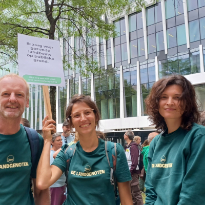 Stijn, Jorunn en Jorid op de protestactie van Bond Beter Leefmilieu in Brussel